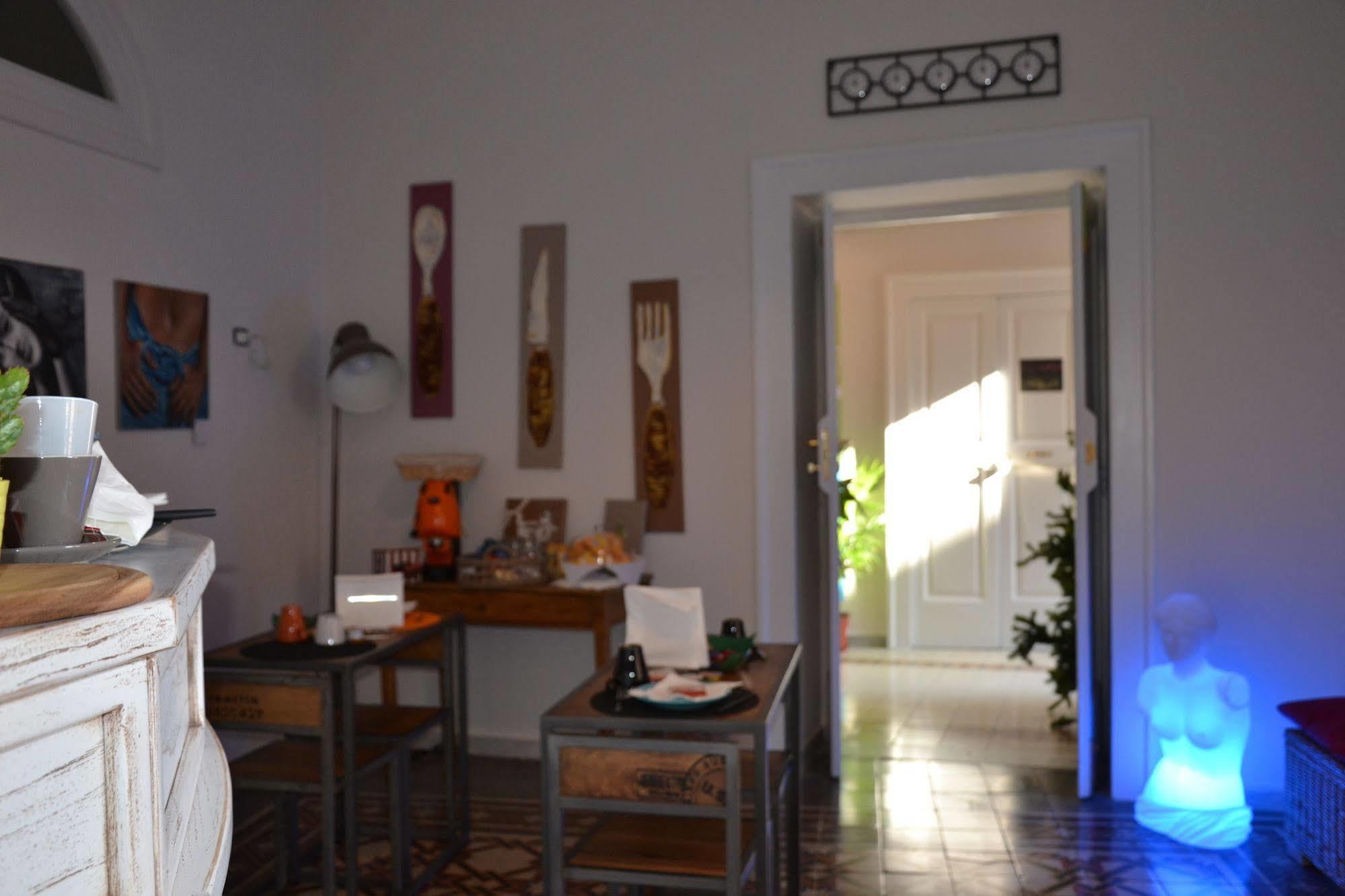 Napul'Art Bed & Breakfast Наполи Екстериор снимка