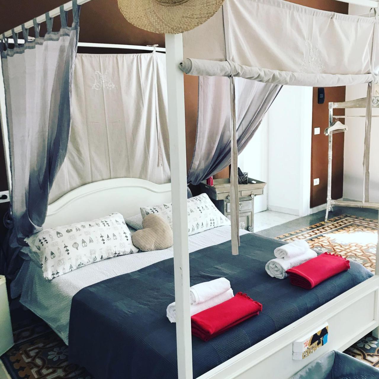 Napul'Art Bed & Breakfast Наполи Екстериор снимка